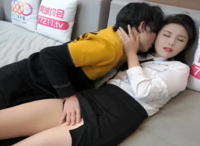 Thư ký của sếp âm thầm phục vụ sếp vì tiền